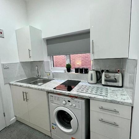 Self Contained Studio In Bham City Centre W Parking Birmingham Exterior foto