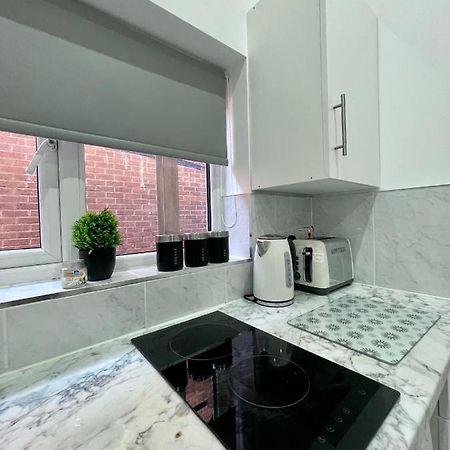 Self Contained Studio In Bham City Centre W Parking Birmingham Exterior foto