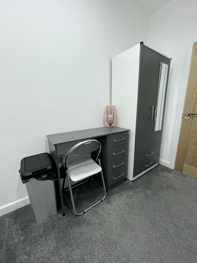 Self Contained Studio In Bham City Centre W Parking Birmingham Exterior foto
